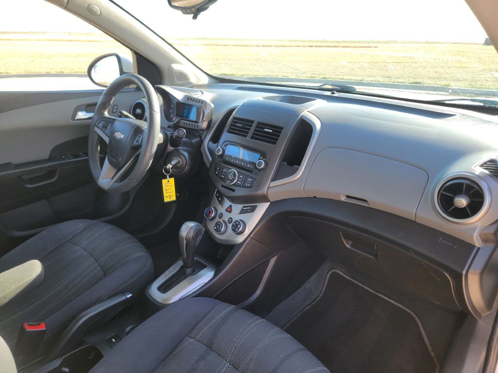 2014 Chevrolet Sonic Image 15