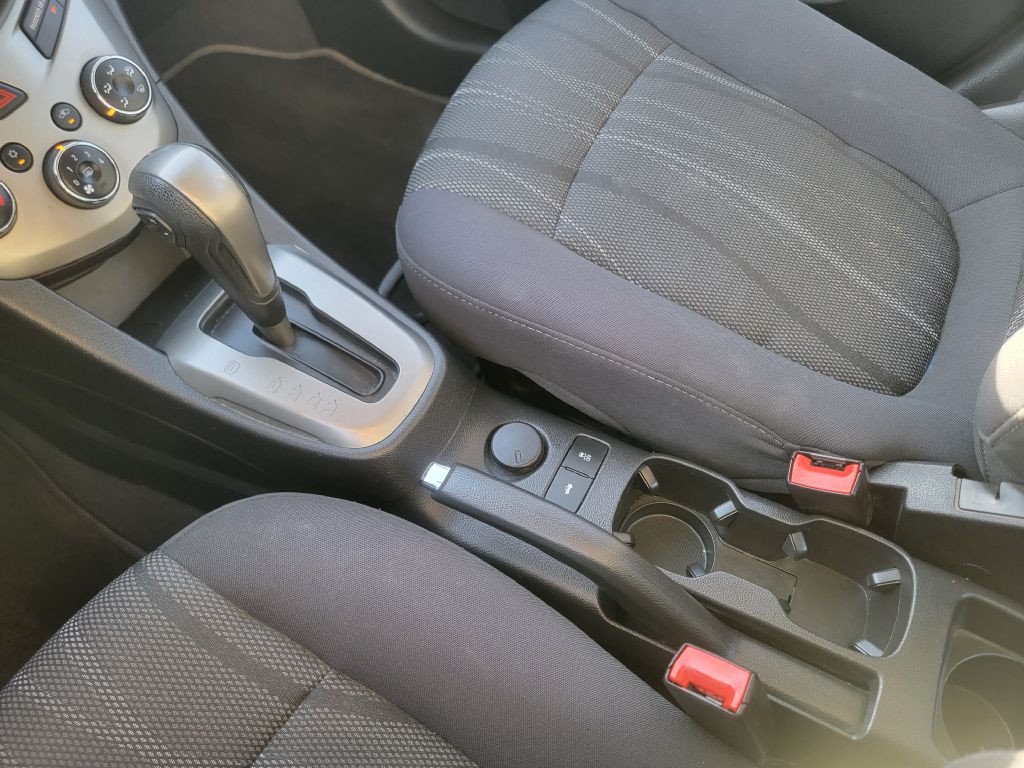 2014 Chevrolet Sonic Image 20