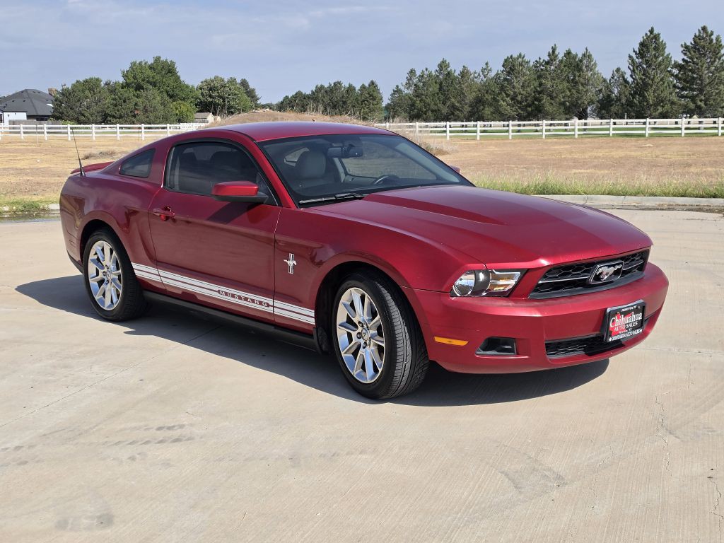 2011 Ford Mustang Image 2