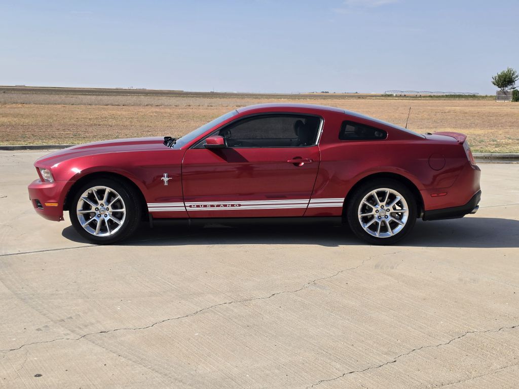 2011 Ford Mustang Image 6