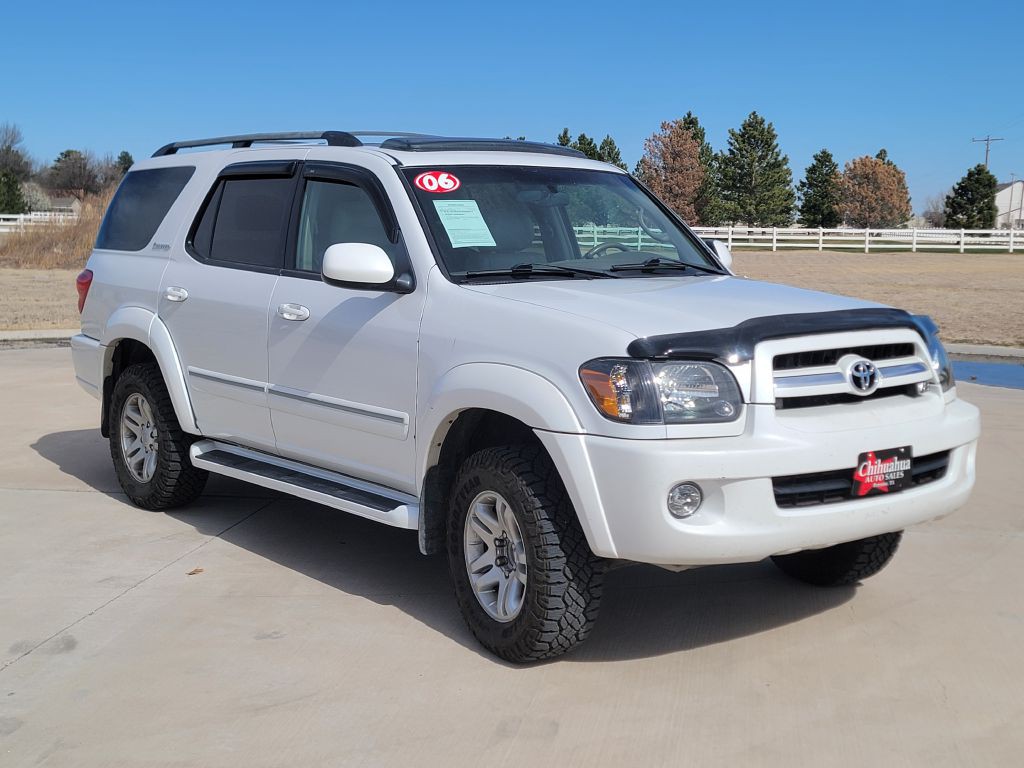 2006 Toyota Sequoia Image 2
