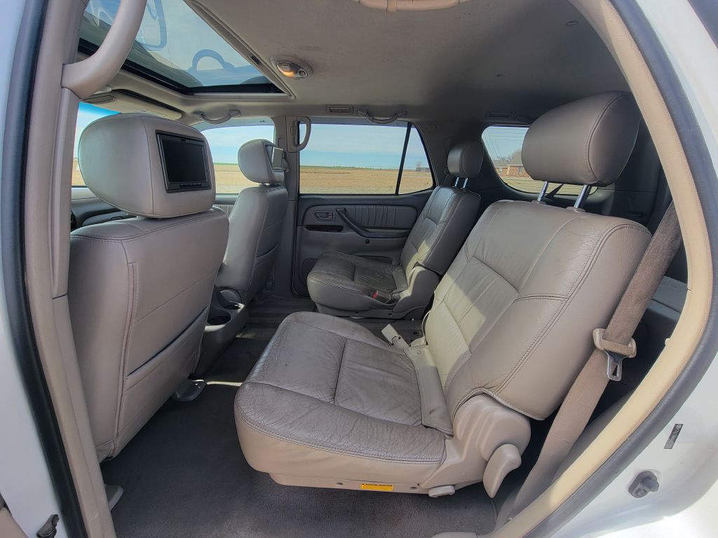 2006 Toyota Sequoia Image 9