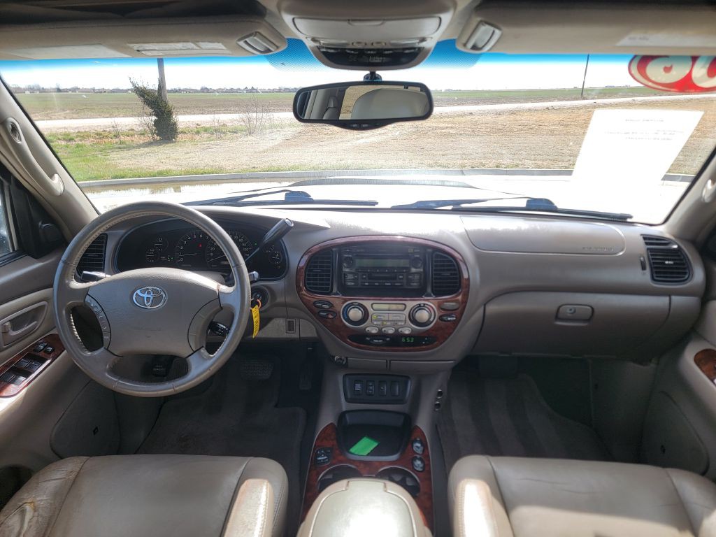 2006 Toyota Sequoia Image 18