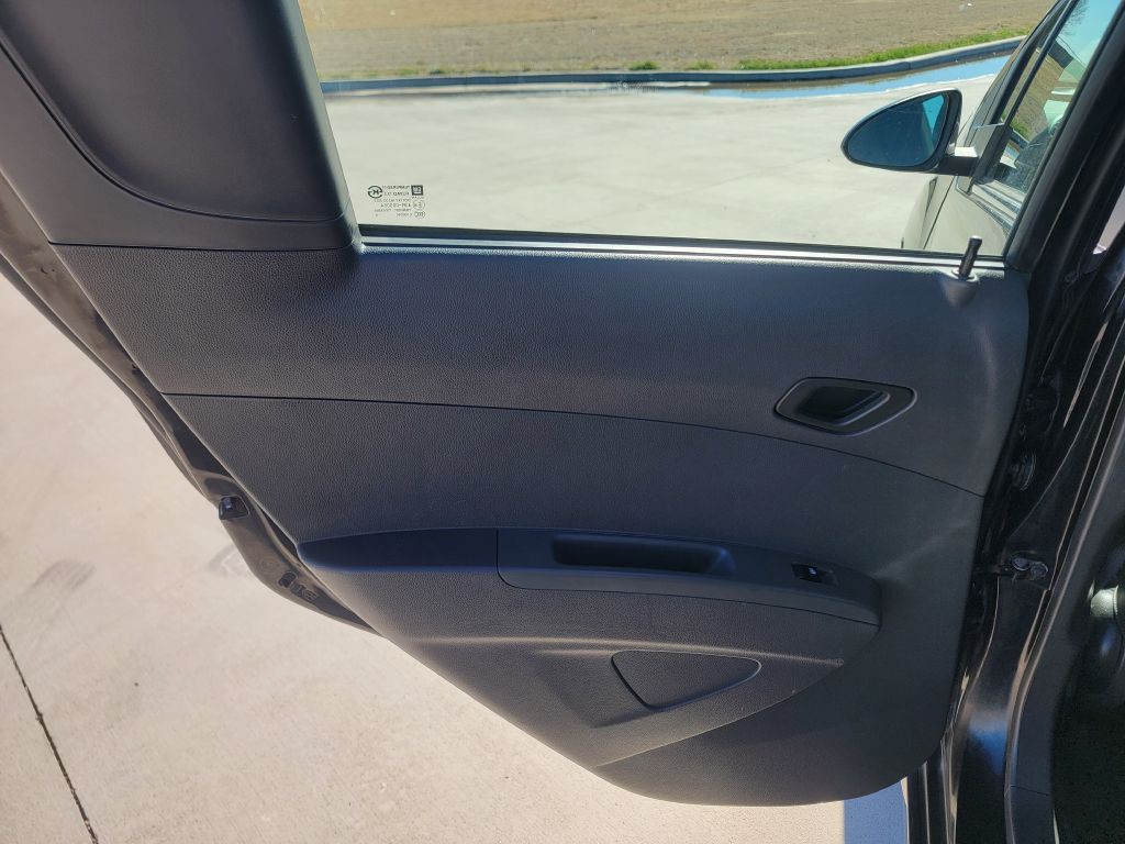 2013 Chevrolet Spark Image 10