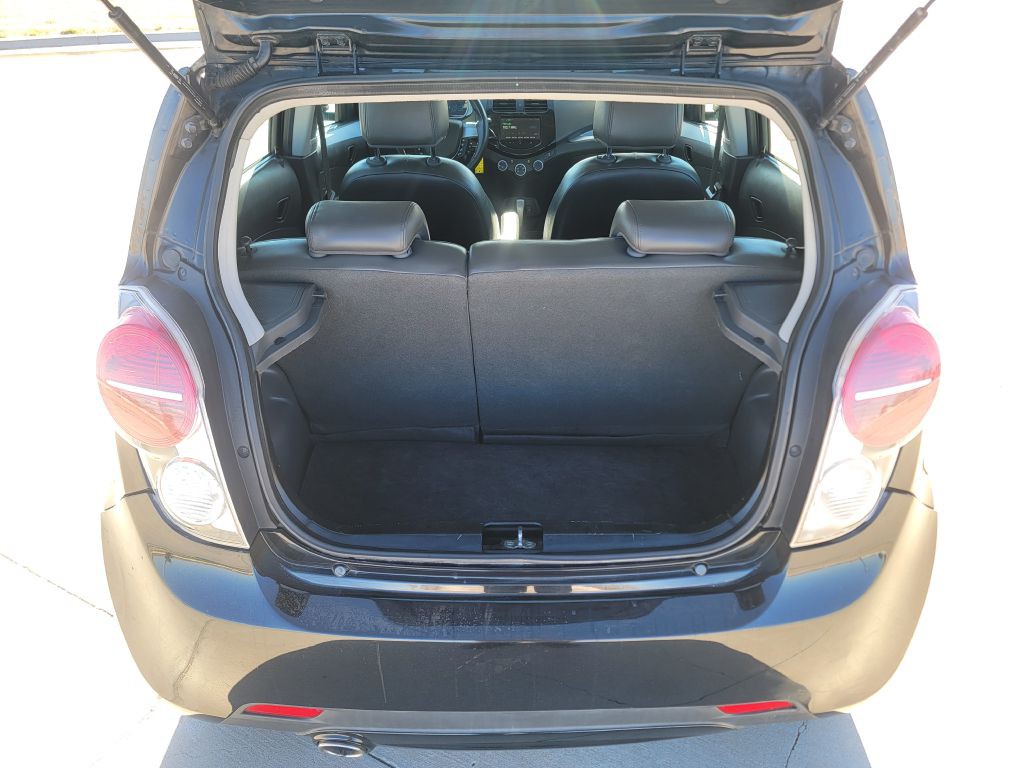 2013 Chevrolet Spark Image 11