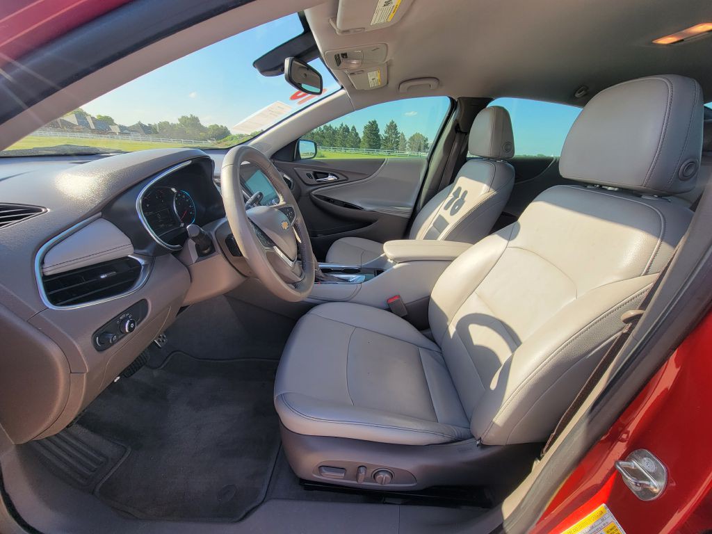 2016 Chevrolet Malibu Image 7