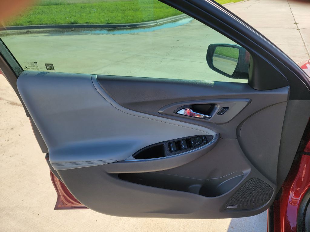 2016 Chevrolet Malibu Image 8