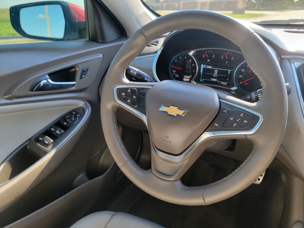 2016 Chevrolet Malibu Image 16