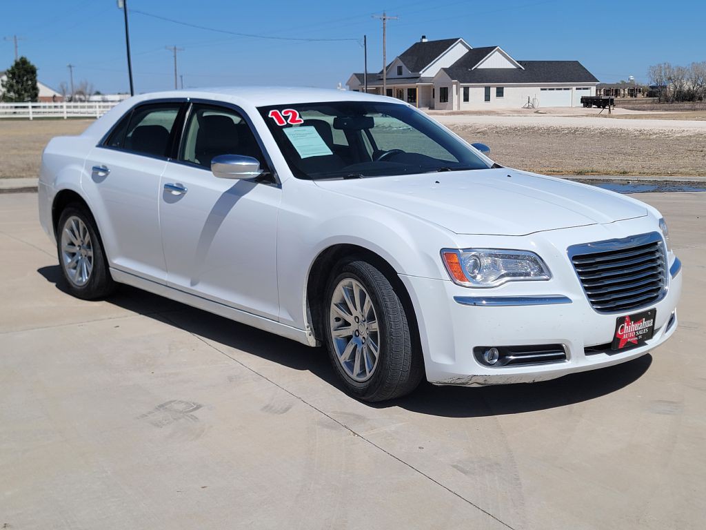 2012 Chrysler 300 Image 2