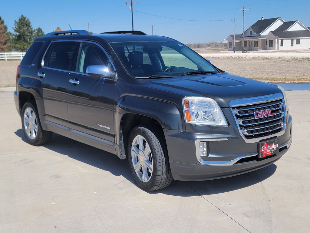 2017 GMC Terrain Image 2