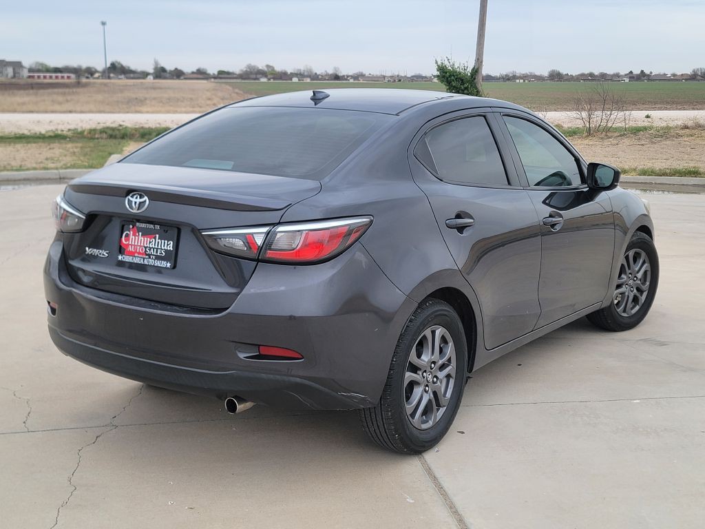 2019 Toyota Yaris Image 4