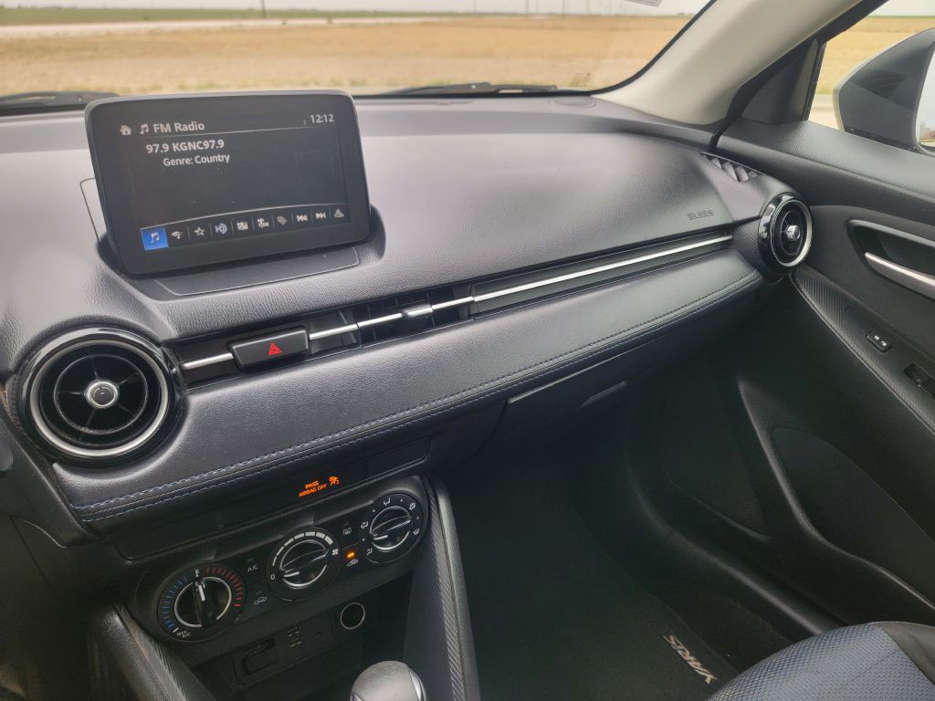 2019 Toyota Yaris Image 19