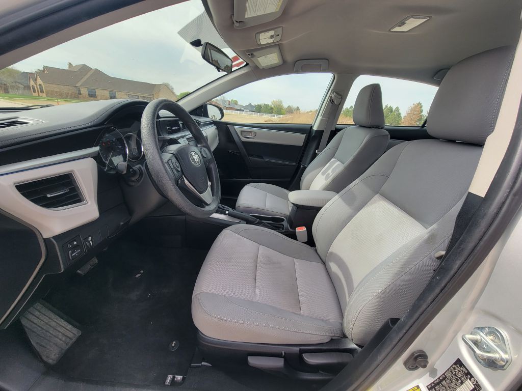 2015 Toyota Corolla Image 7
