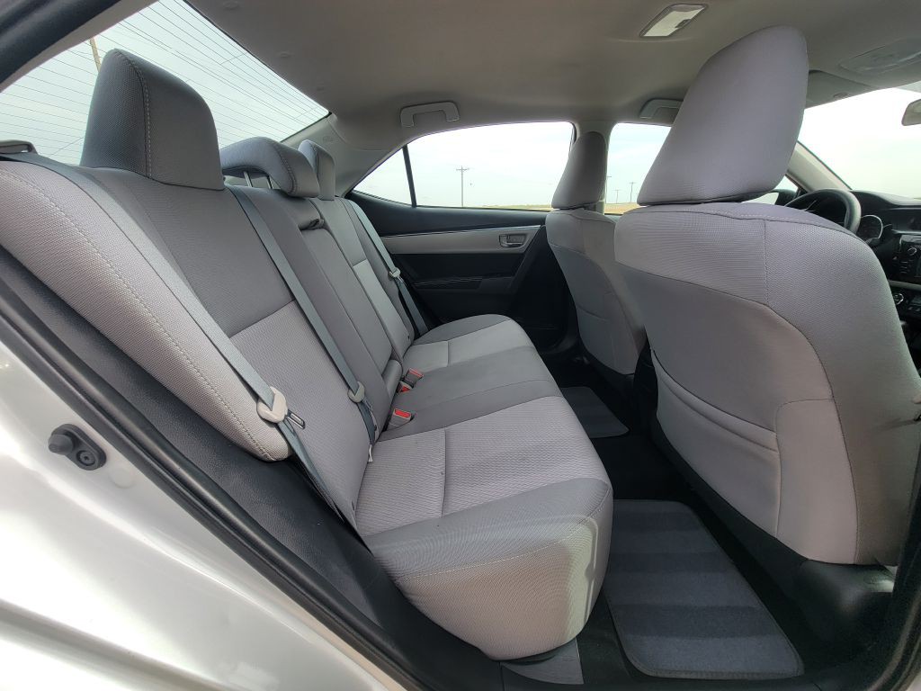 2015 Toyota Corolla Image 11