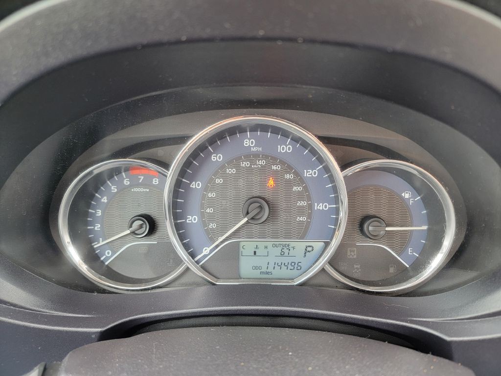 2015 Toyota Corolla Image 18