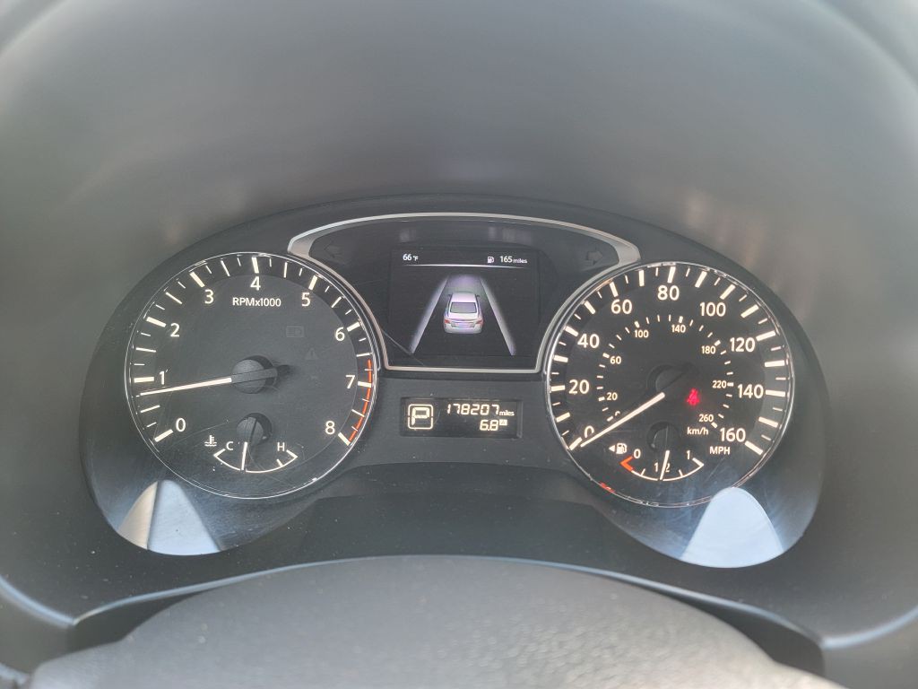 2015 Nissan Altima Image 18