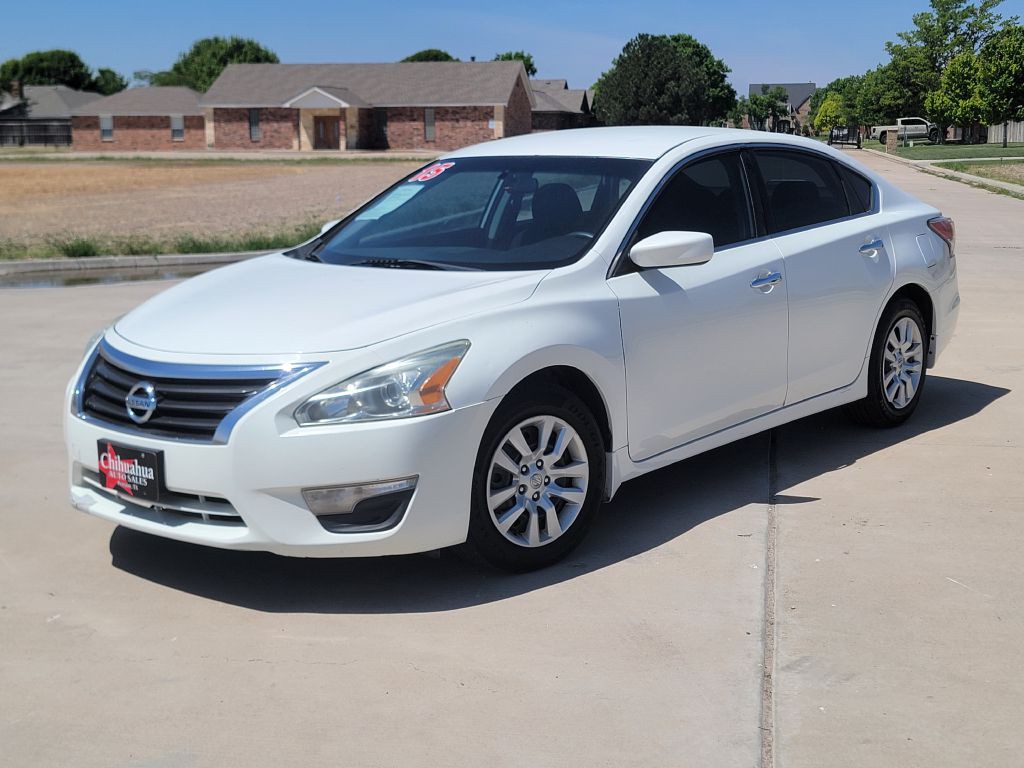 2015 Nissan Altima Image 1