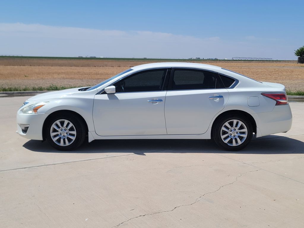 2015 Nissan Altima Image 6