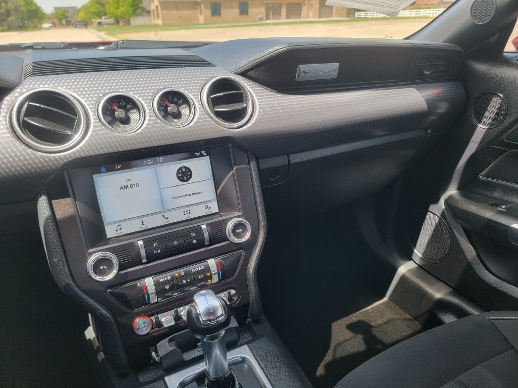 2019 Ford Mustang Image 16
