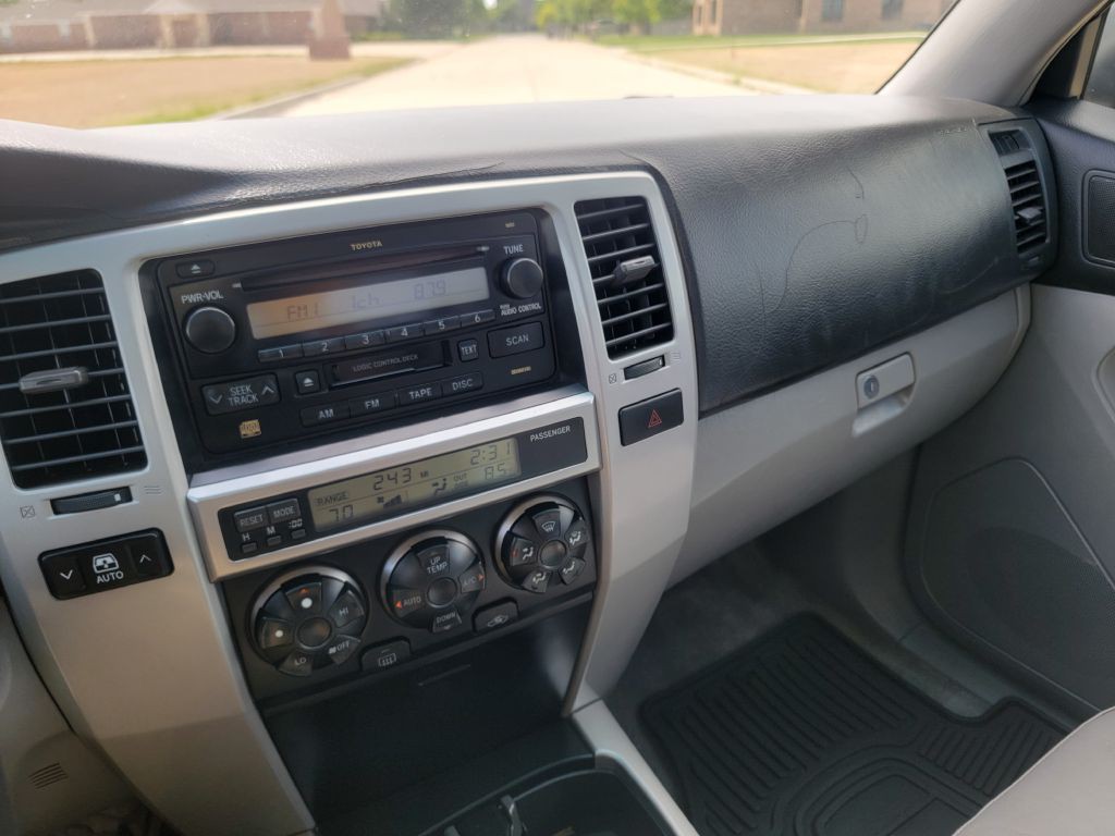 2003 Toyota 4Runner Image 20