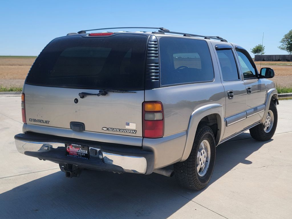 2002 Chevrolet Suburban Image 4
