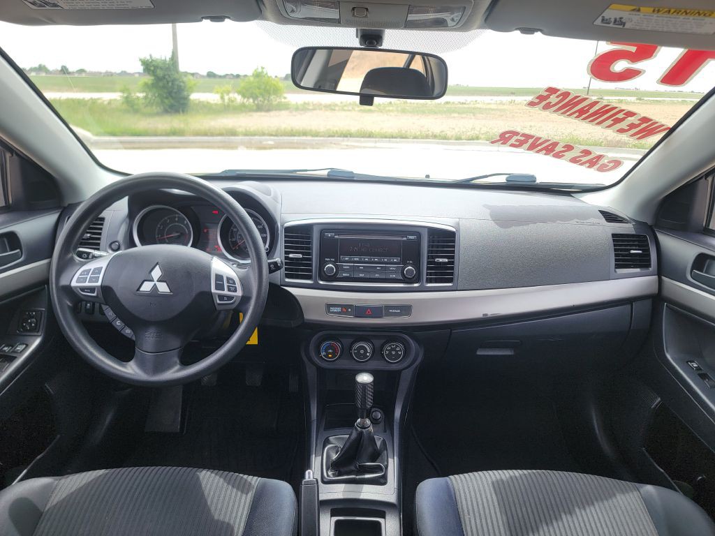2015 Mitsubishi Lancer Image 16