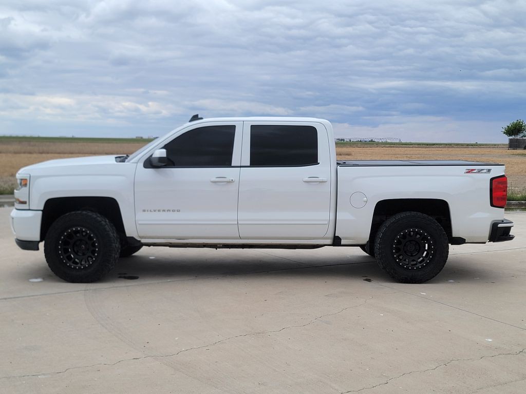 2017 Chevrolet Silverado 1500 Image 6