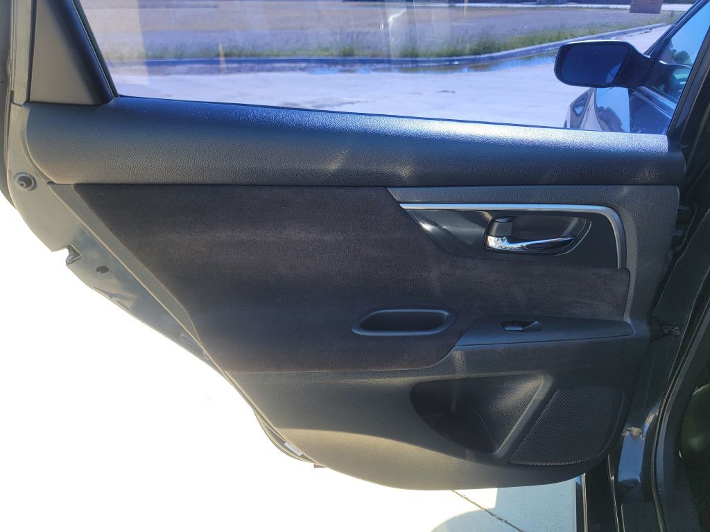 2013 Nissan Altima Image 10