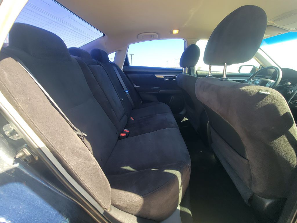 2013 Nissan Altima Image 11