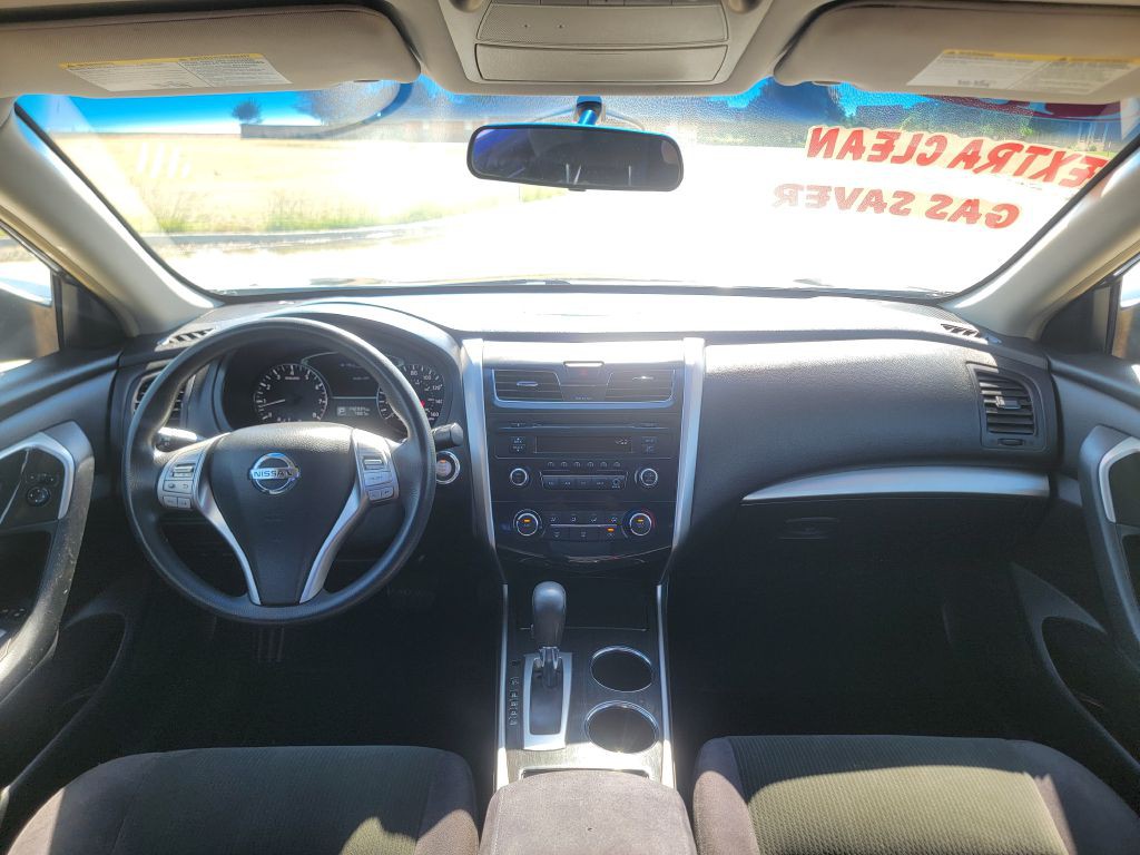 2013 Nissan Altima Image 16