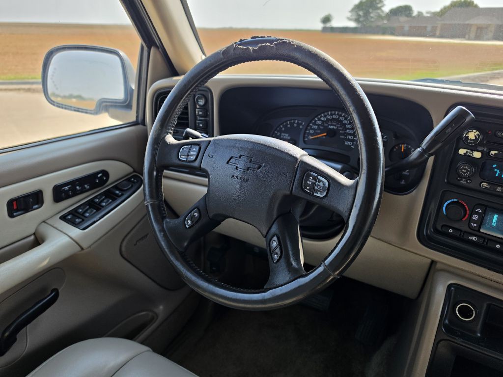 2003 Chevrolet Tahoe Image 19