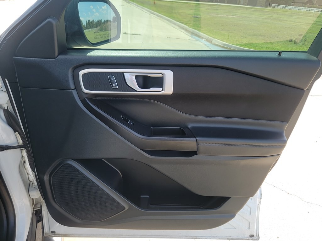 2020 Ford Explorer Image 16