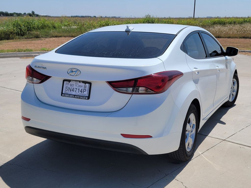 2016 Hyundai Elantra Image 4