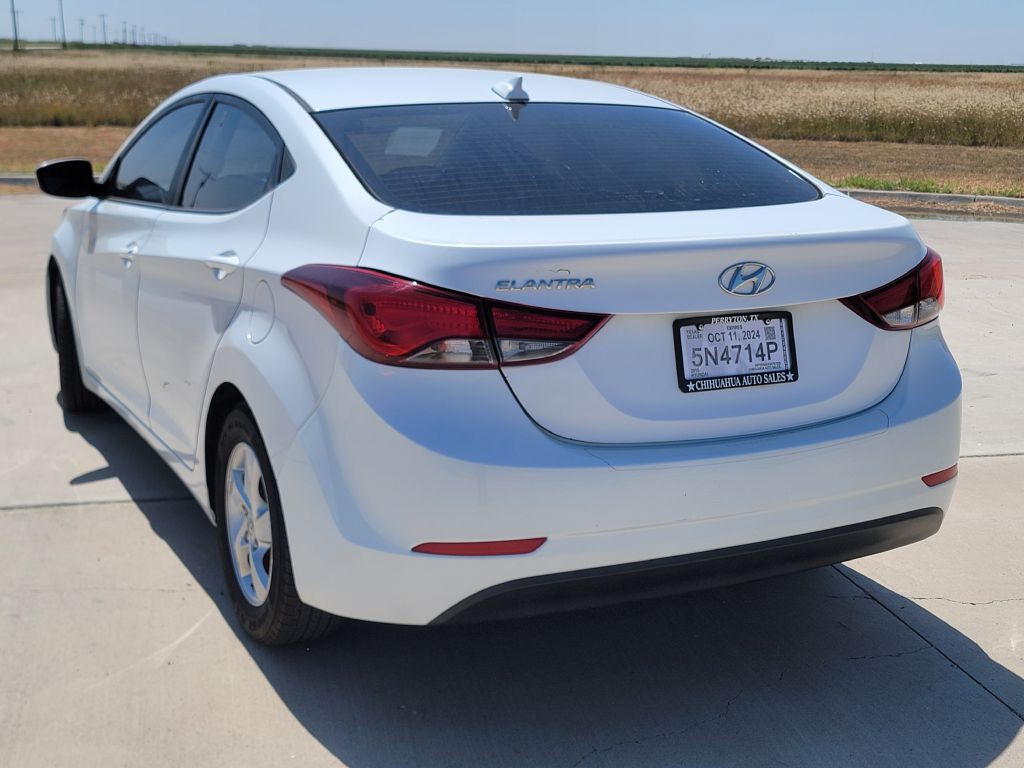 2016 Hyundai Elantra Image 5
