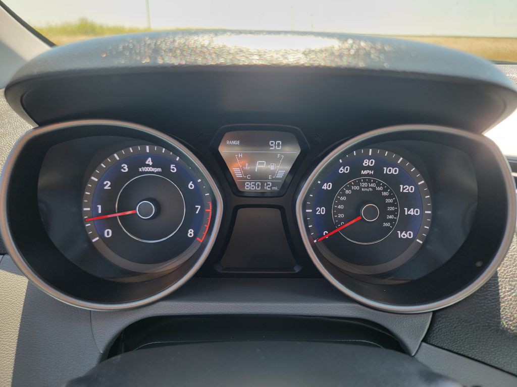 2016 Hyundai Elantra Image 18