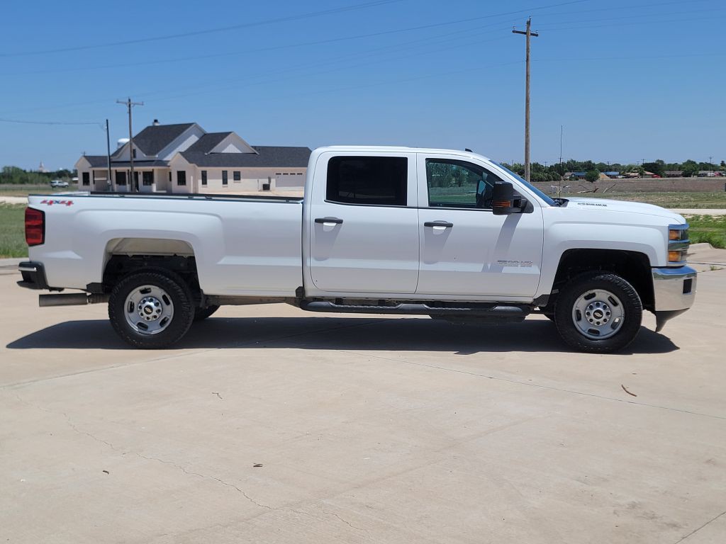 2017 Chevrolet Silverado 1500 Image 3
