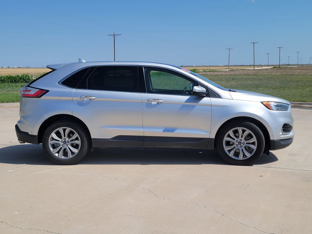2019 Ford Edge Image 3