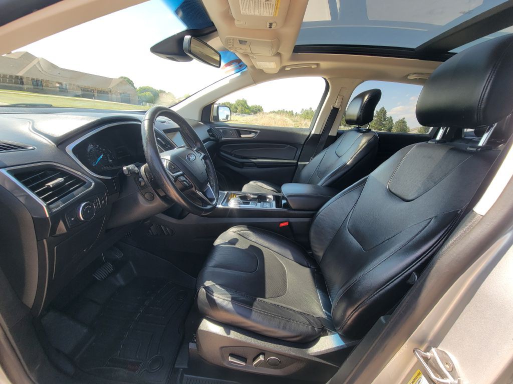 2019 Ford Edge Image 7
