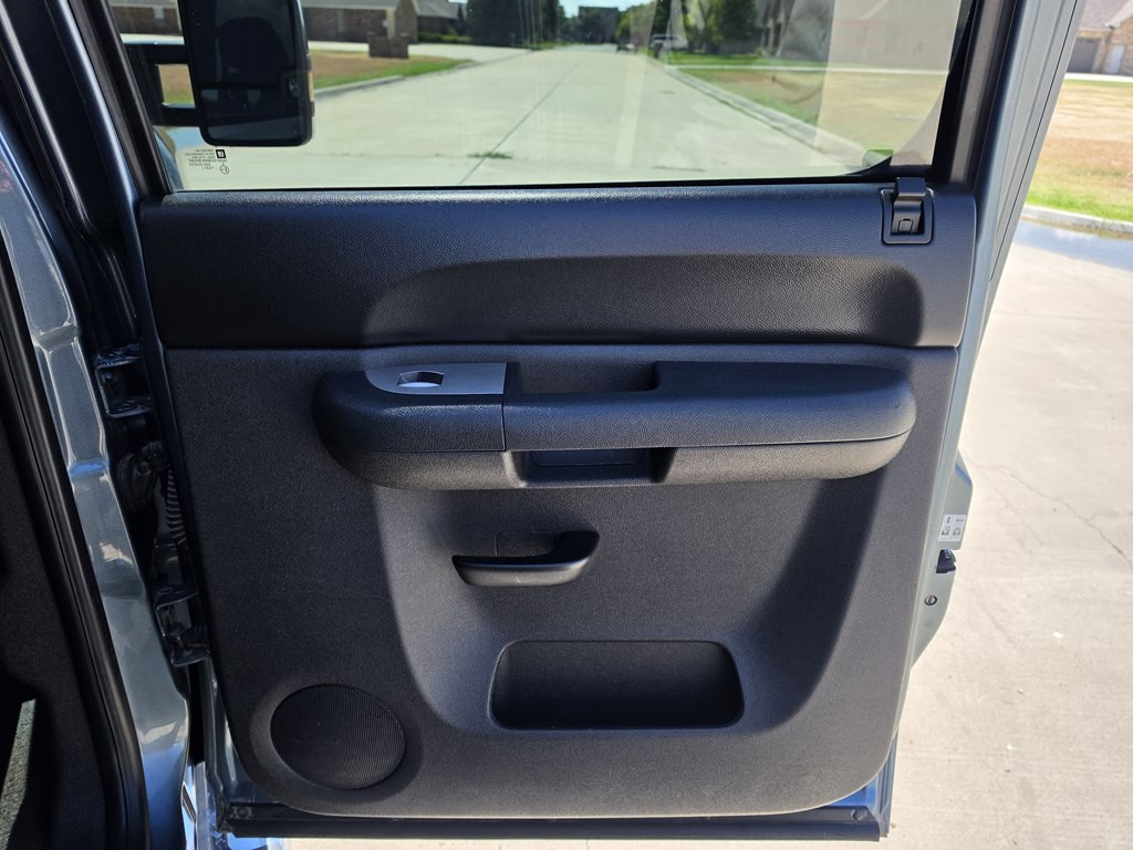 2011 Chevrolet Silverado 1500 Image 12