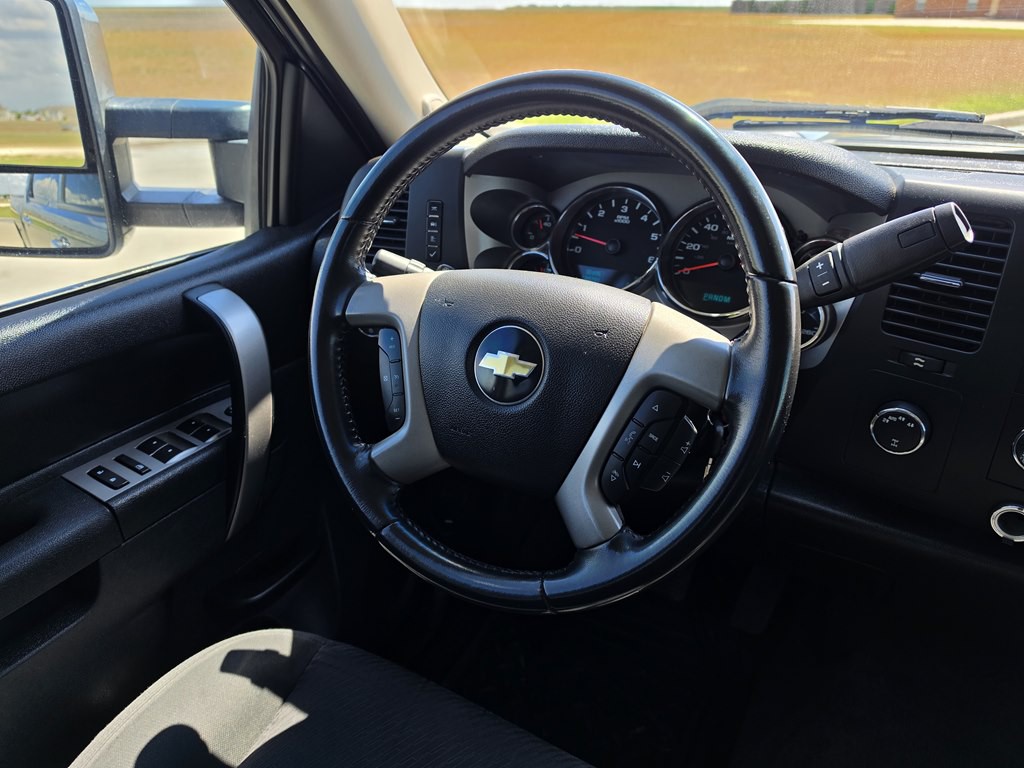 2011 Chevrolet Silverado 1500 Image 17