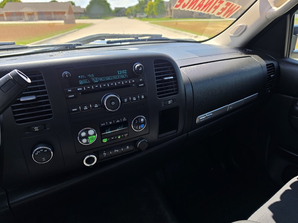 2011 Chevrolet Silverado 1500 Image 19