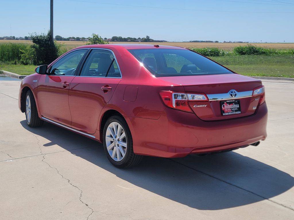 2014 Toyota Camry Image 5