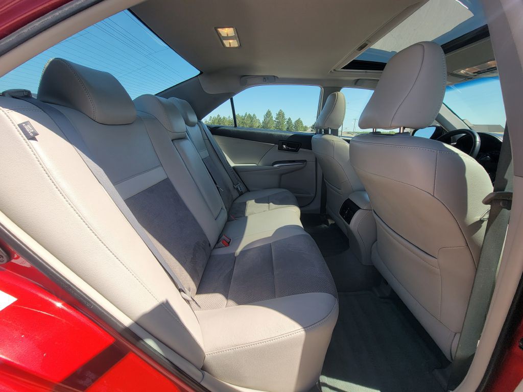 2014 Toyota Camry Image 11