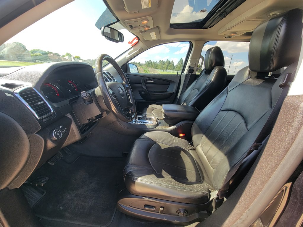 2012 GMC Acadia Image 7