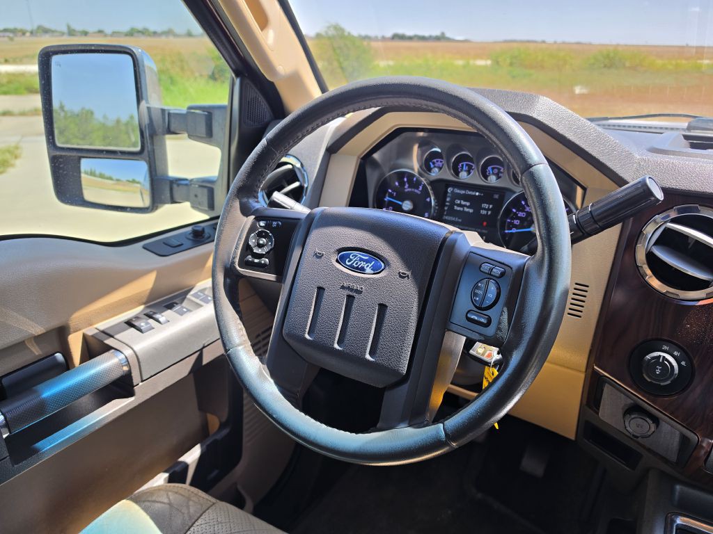 2011 Ford F-250 Image 17
