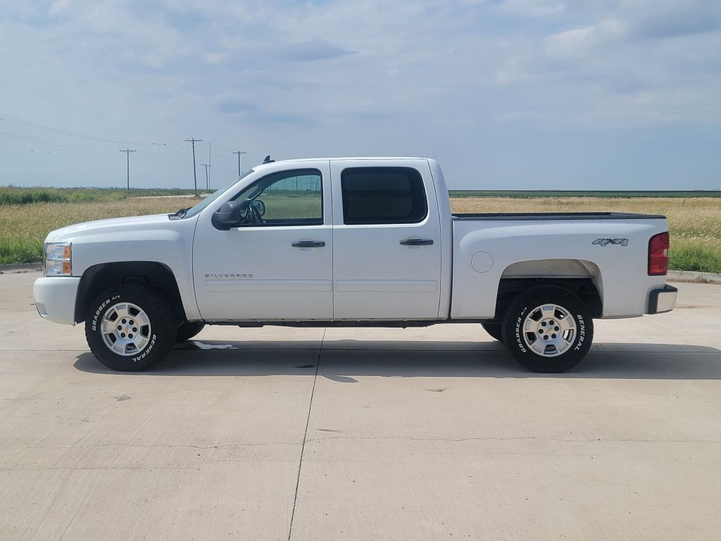 2011 Chevrolet Silverado 1500 Image 6