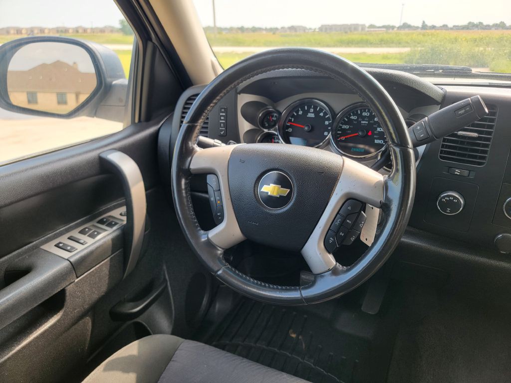 2011 Chevrolet Silverado 1500 Image 17