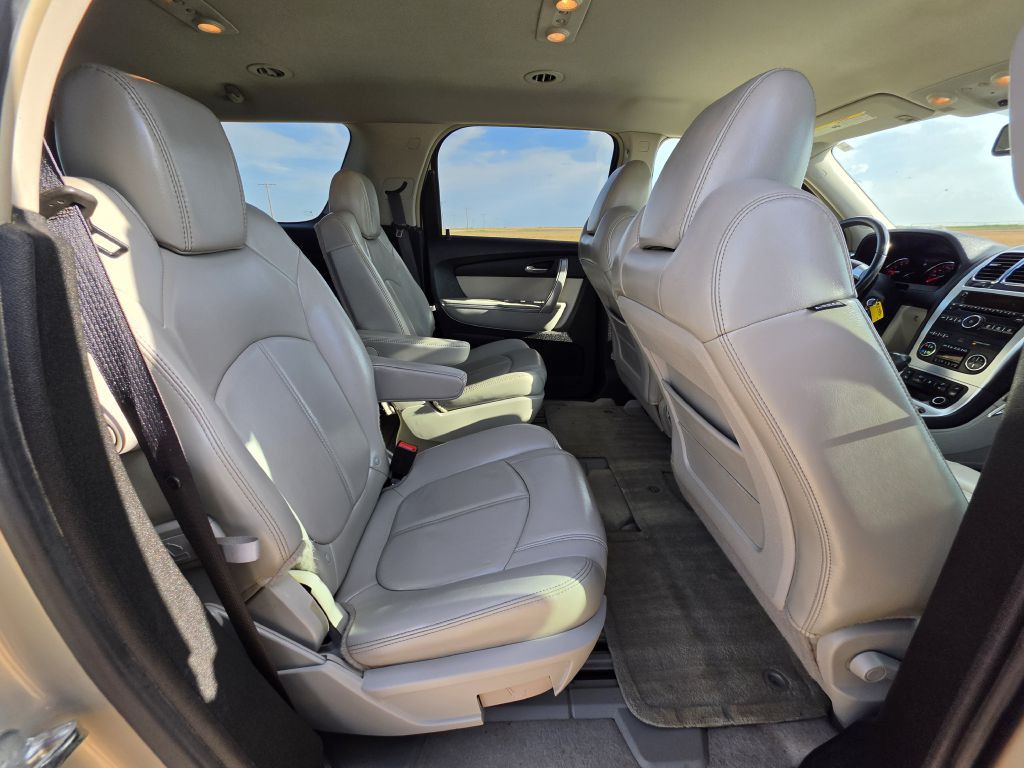 2009 GMC Acadia Image 13