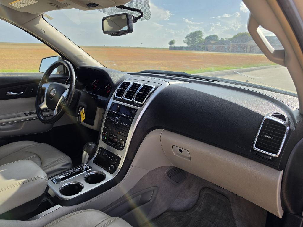 2009 GMC Acadia Image 17