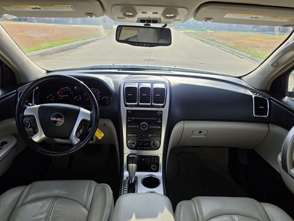 2009 GMC Acadia Image 18